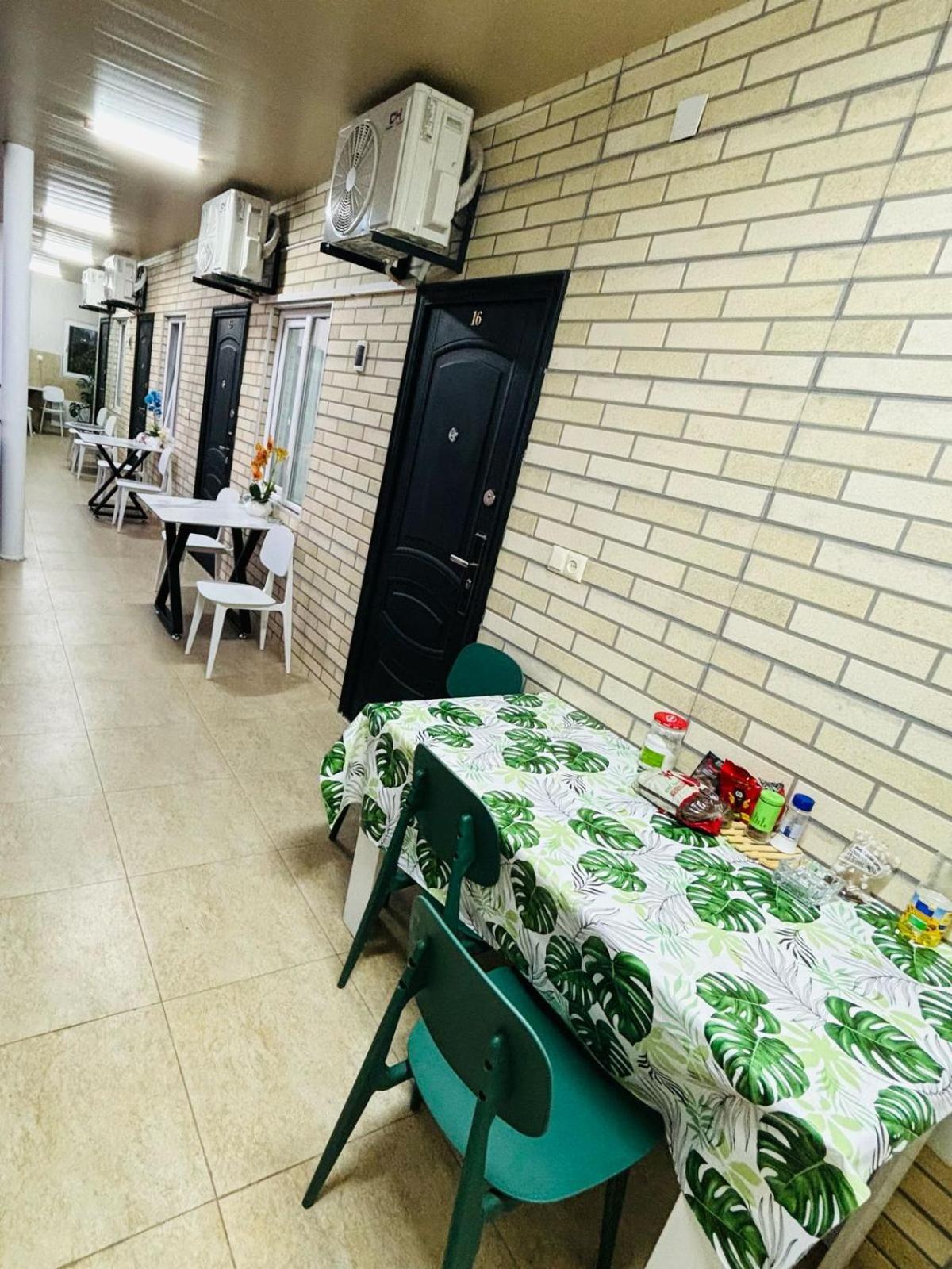 Nana's House Гостевой дом Батуми