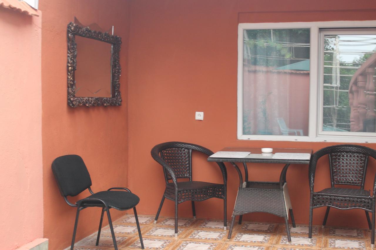 Nana's House Батуми